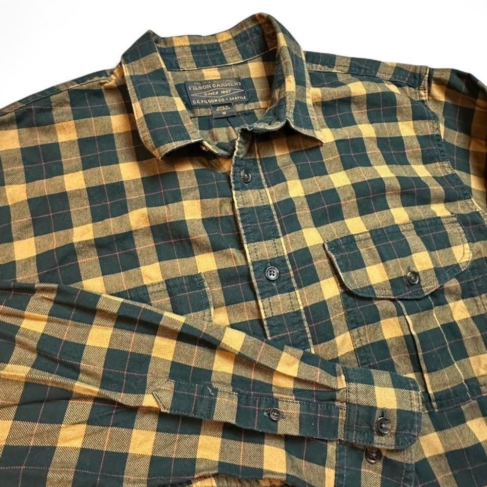 C.C. Filson Plaid Button Up Cotton Flannel Longsleeve Shirt Medium green tan